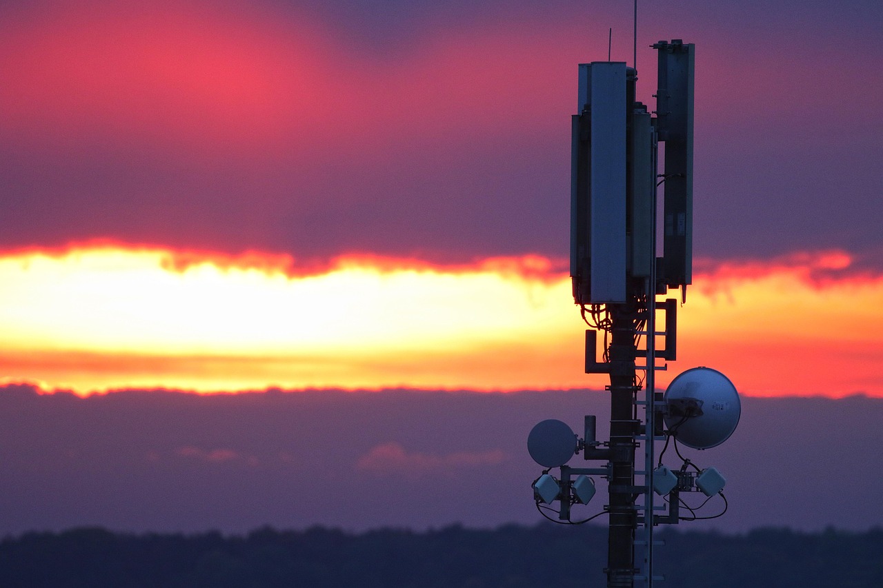 mobile telephone mast, tower, sunset, nature, sky, dusk, twilight, backlighting, transmission tower, transmitter, afterglow, internet